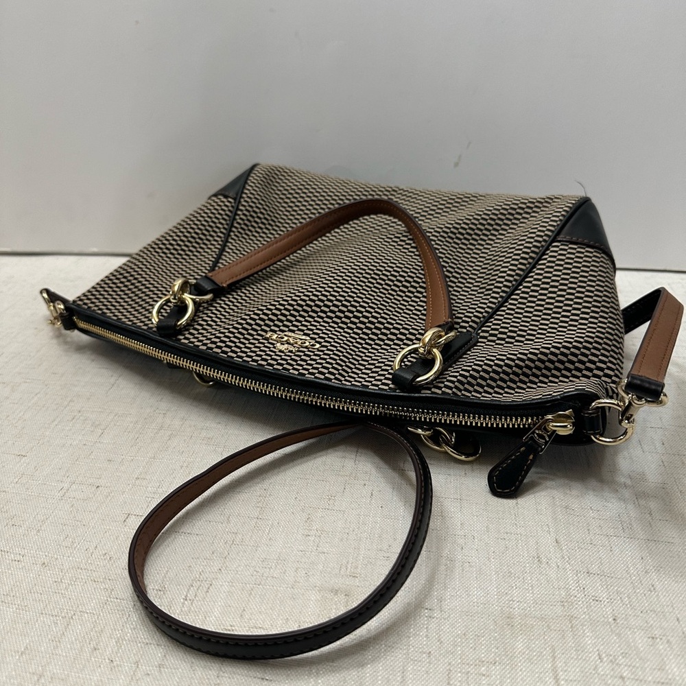 Coach Black and Tan Shoulder Bag - Picture 4 of 12